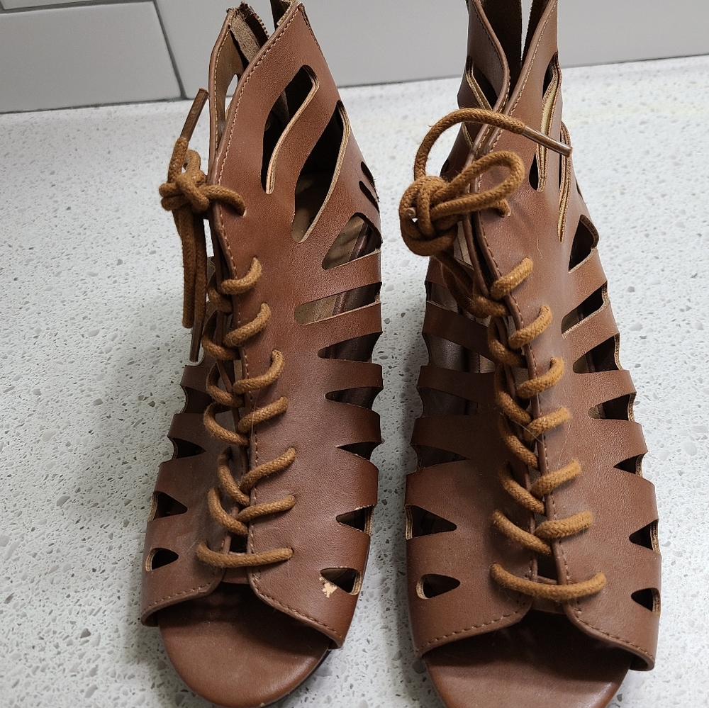 Nestie Shoes